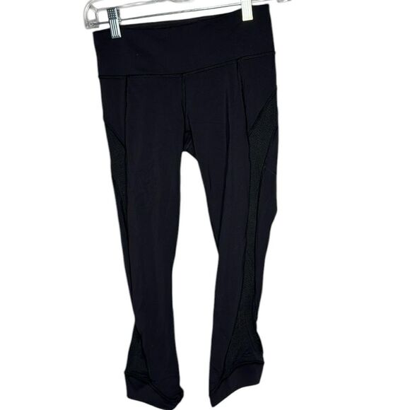 Lululemon Black Mesh Ventilation Run Active Gym Cropped Leggings. Size 4. - Picture 1 of 7